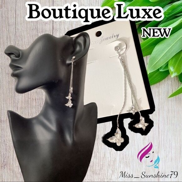Boutique Luxe NEW - 3 strand butterfly dangly👂💍 - Picture 1 of 5